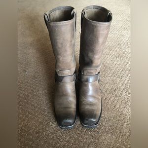 Frye Harness 12R boots